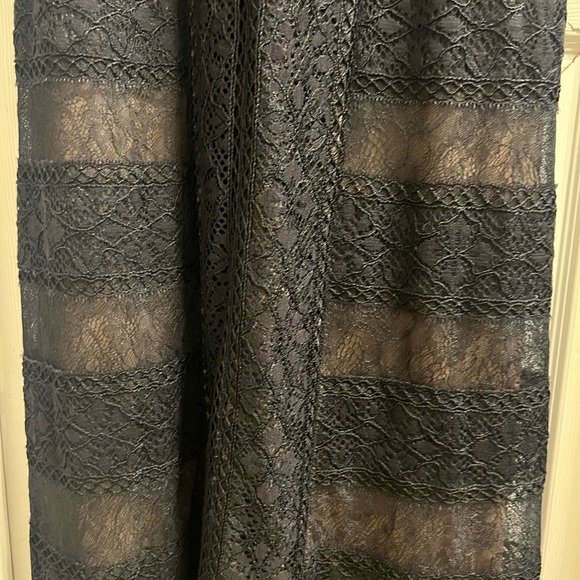 BCBG MaxAzria Black Lace Evening Gown Size 8 - Picture 7 of 15